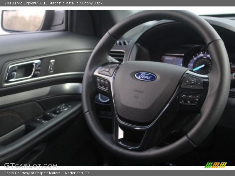 Magnetic Metallic / Ebony Black 2018 Ford Explorer XLT