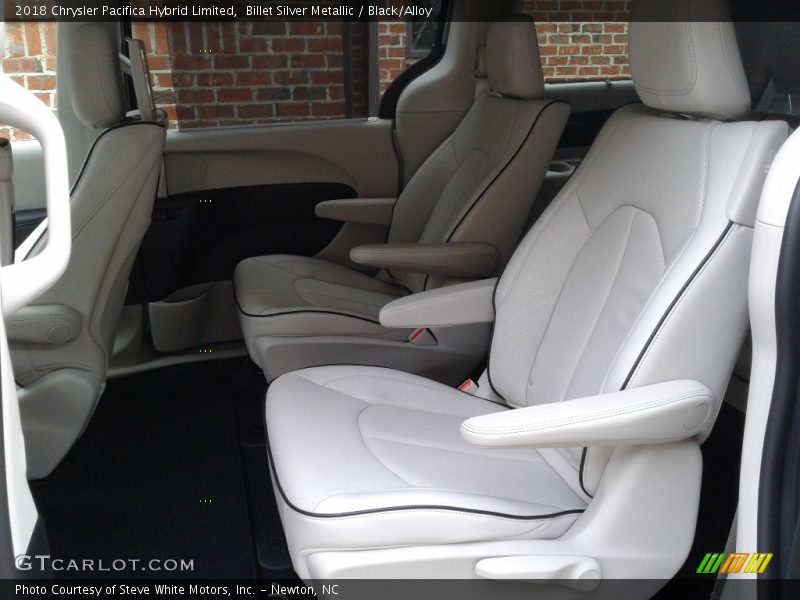 Billet Silver Metallic / Black/Alloy 2018 Chrysler Pacifica Hybrid Limited