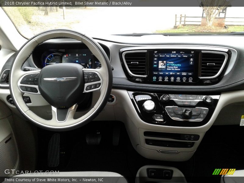 Billet Silver Metallic / Black/Alloy 2018 Chrysler Pacifica Hybrid Limited