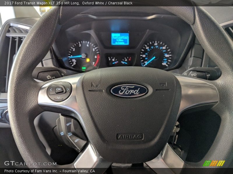  2017 Transit Wagon XLT 350 MR Long Steering Wheel