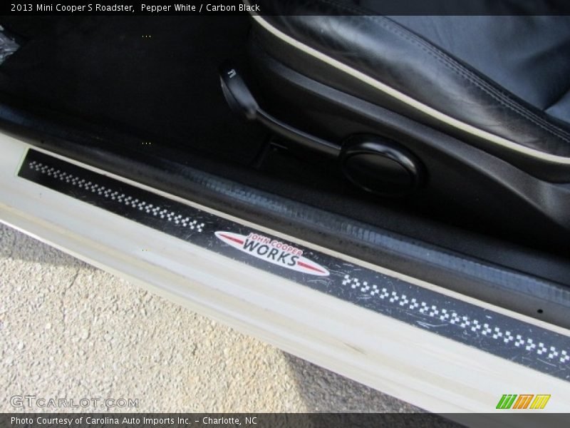 Pepper White / Carbon Black 2013 Mini Cooper S Roadster