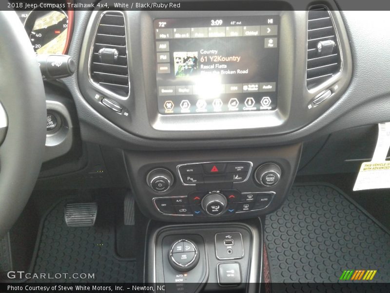 White / Black/Ruby Red 2018 Jeep Compass Trailhawk 4x4