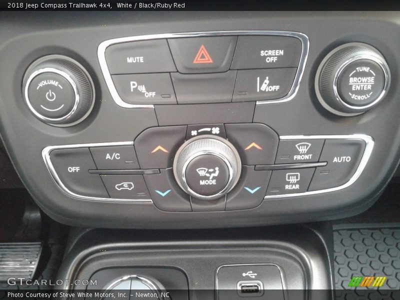 White / Black/Ruby Red 2018 Jeep Compass Trailhawk 4x4
