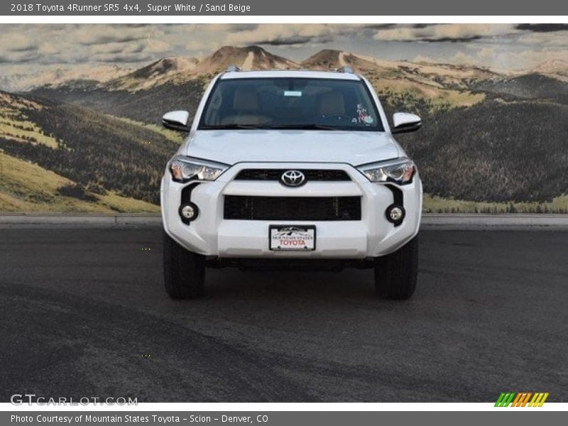 Super White / Sand Beige 2018 Toyota 4Runner SR5 4x4