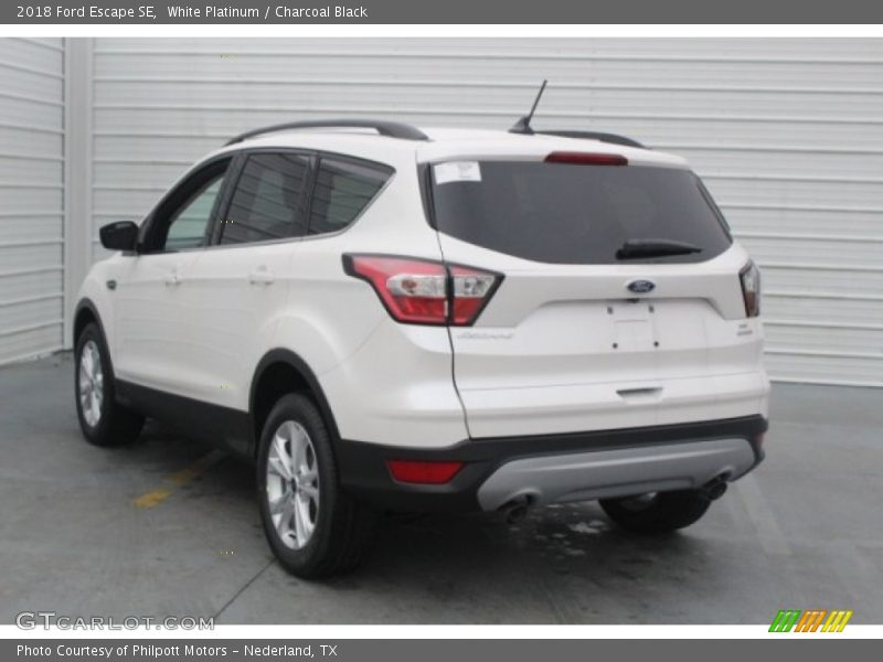 White Platinum / Charcoal Black 2018 Ford Escape SE