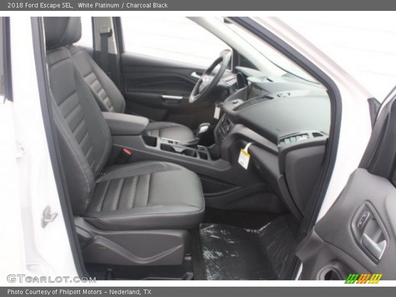 White Platinum / Charcoal Black 2018 Ford Escape SEL