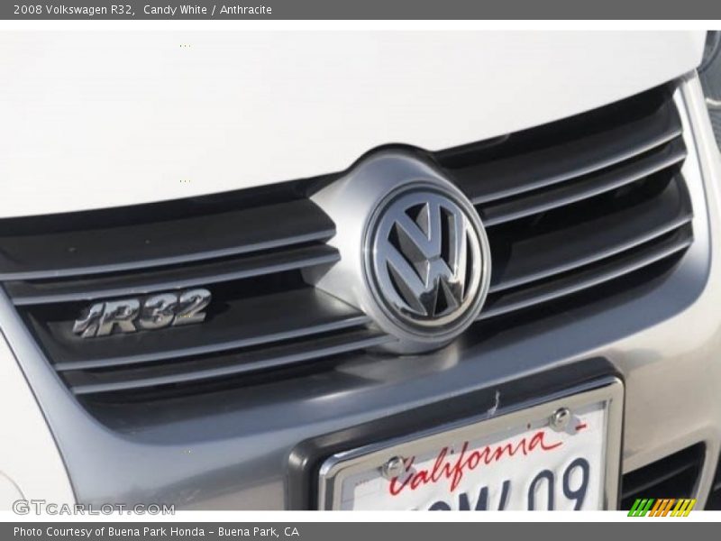 Candy White / Anthracite 2008 Volkswagen R32