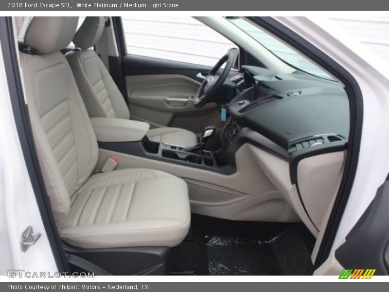 White Platinum / Medium Light Stone 2018 Ford Escape SEL