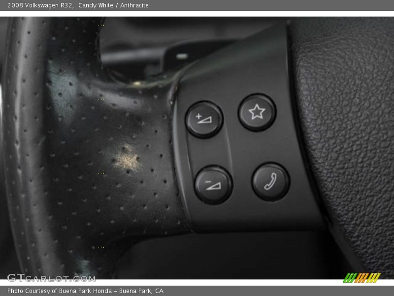 Candy White / Anthracite 2008 Volkswagen R32