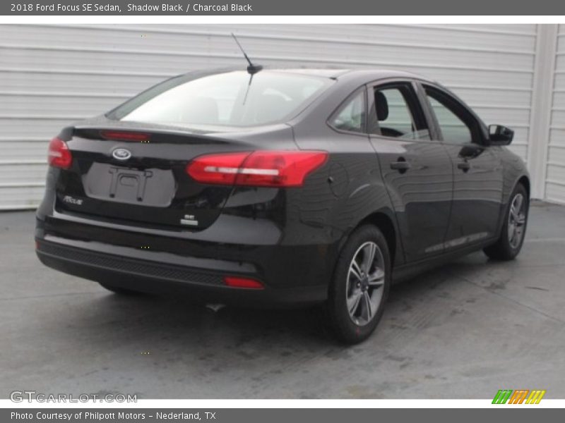 Shadow Black / Charcoal Black 2018 Ford Focus SE Sedan