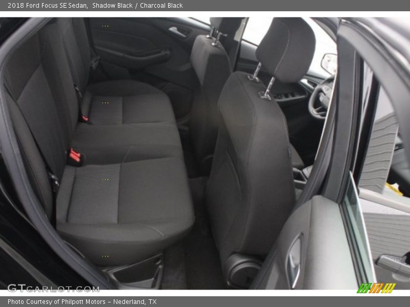 Shadow Black / Charcoal Black 2018 Ford Focus SE Sedan