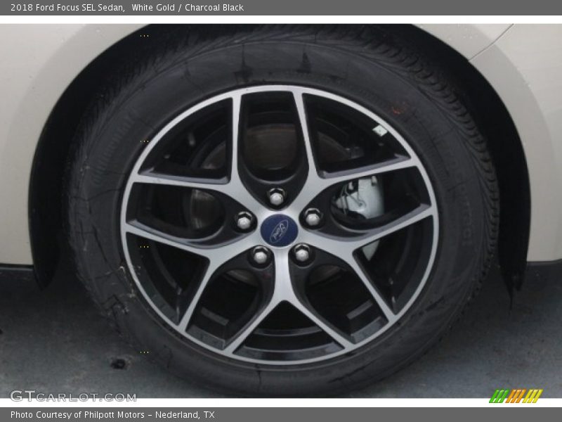 White Gold / Charcoal Black 2018 Ford Focus SEL Sedan