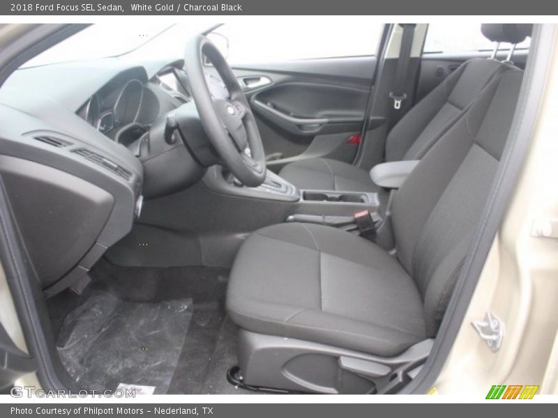 White Gold / Charcoal Black 2018 Ford Focus SEL Sedan