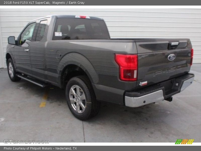 Magnetic / Earth Gray 2018 Ford F150 XLT SuperCab