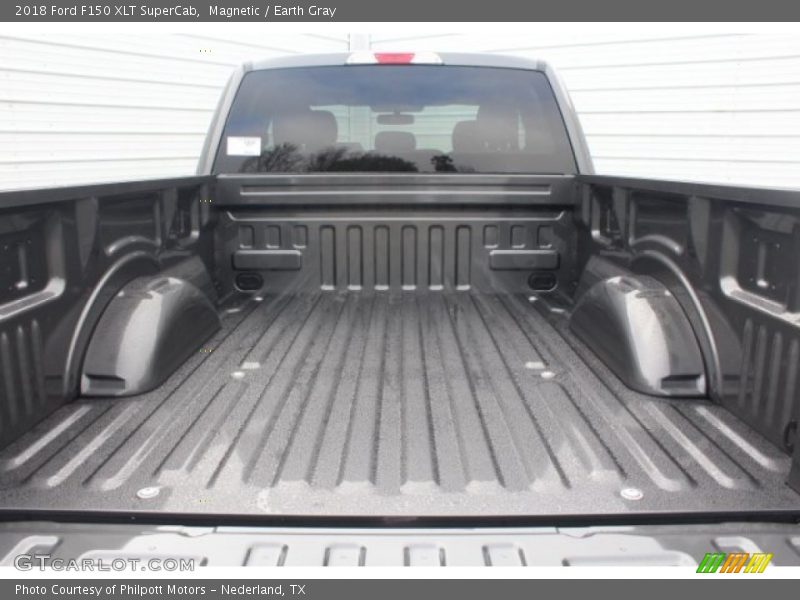 Magnetic / Earth Gray 2018 Ford F150 XLT SuperCab