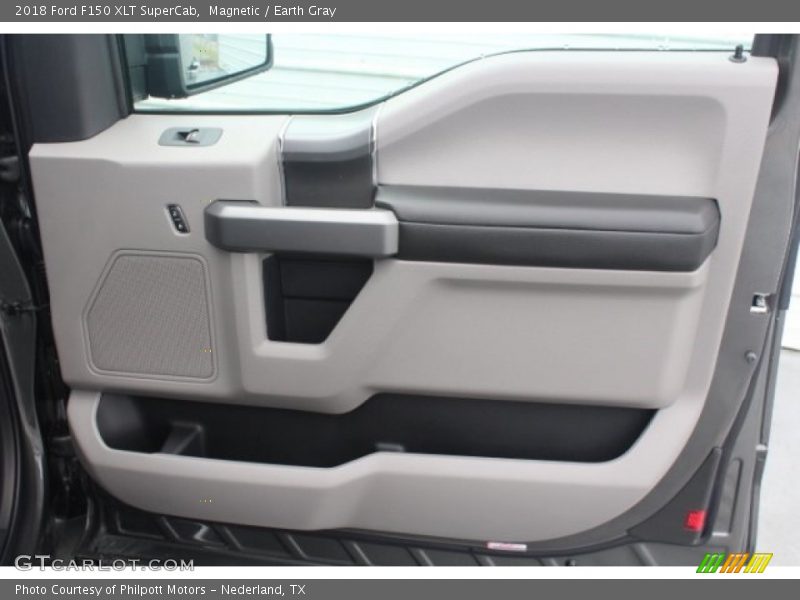 Magnetic / Earth Gray 2018 Ford F150 XLT SuperCab