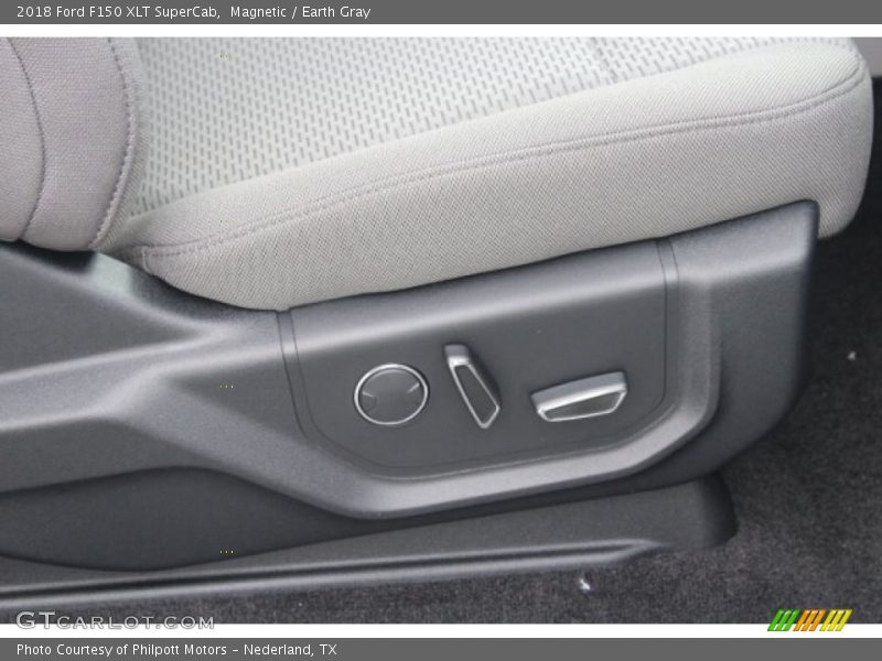 Magnetic / Earth Gray 2018 Ford F150 XLT SuperCab