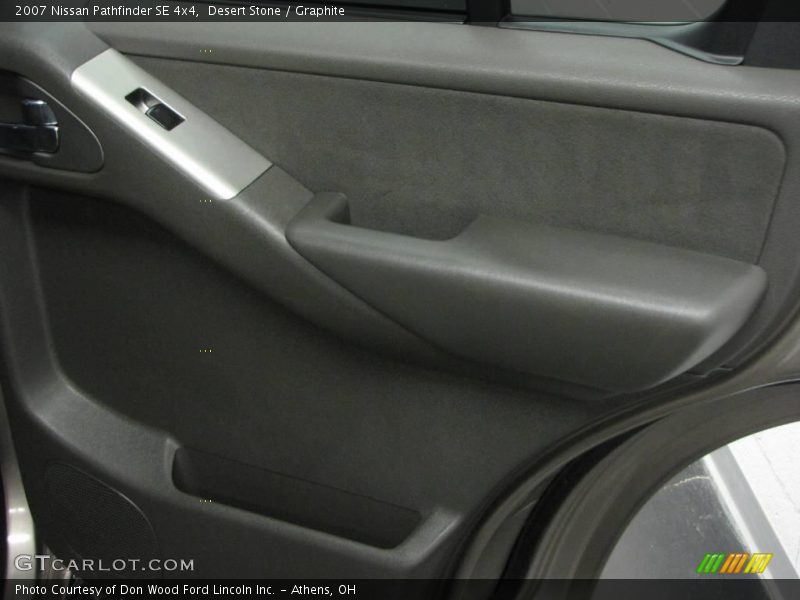 Desert Stone / Graphite 2007 Nissan Pathfinder SE 4x4