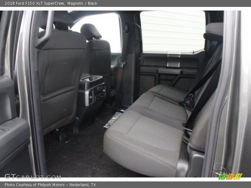 Magnetic / Black 2018 Ford F150 XLT SuperCrew