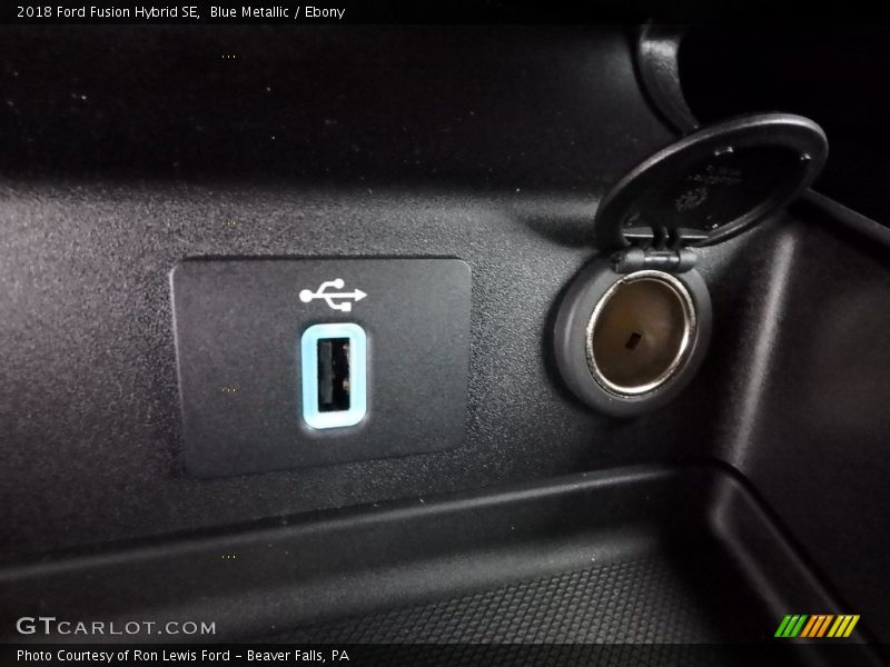 Blue Metallic / Ebony 2018 Ford Fusion Hybrid SE
