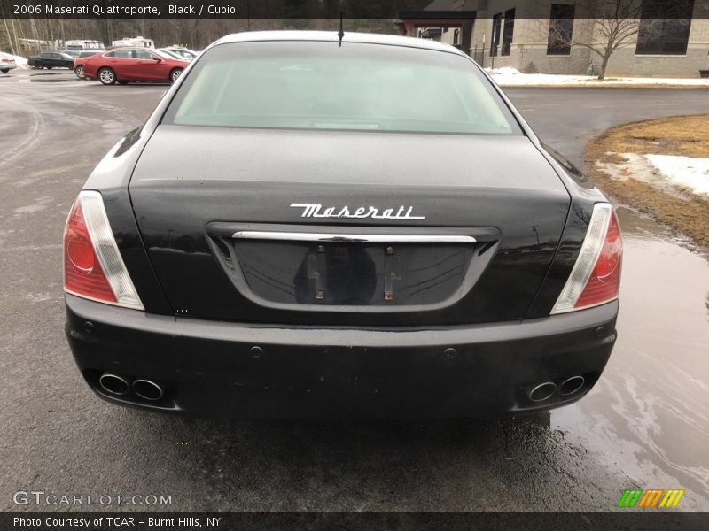 Black / Cuoio 2006 Maserati Quattroporte