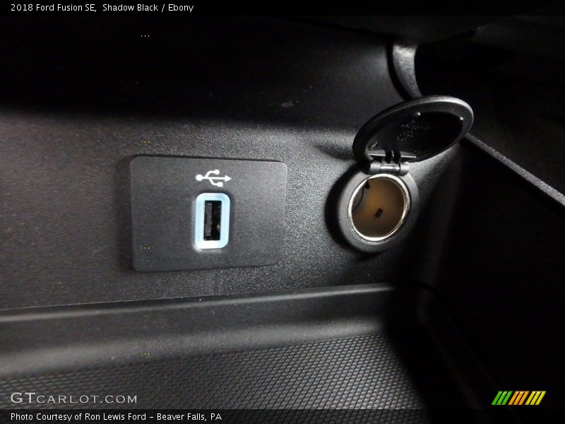 Shadow Black / Ebony 2018 Ford Fusion SE