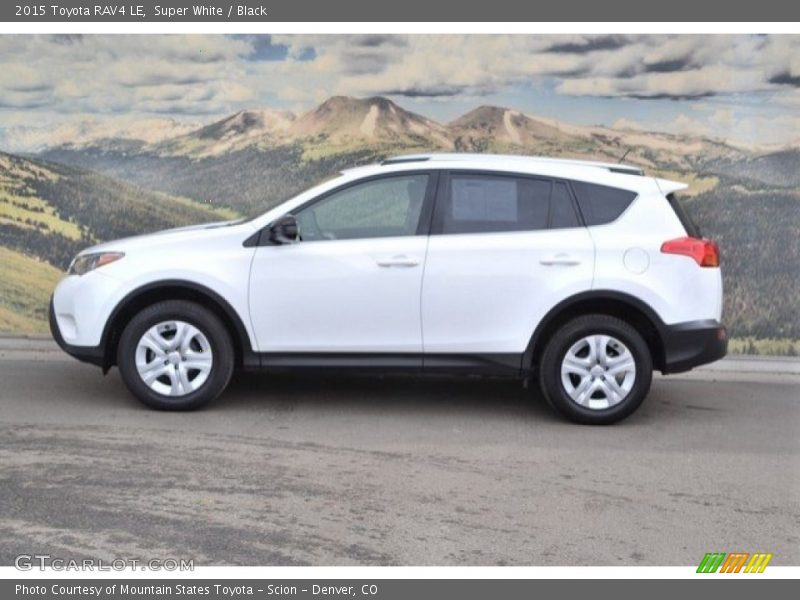 Super White / Black 2015 Toyota RAV4 LE