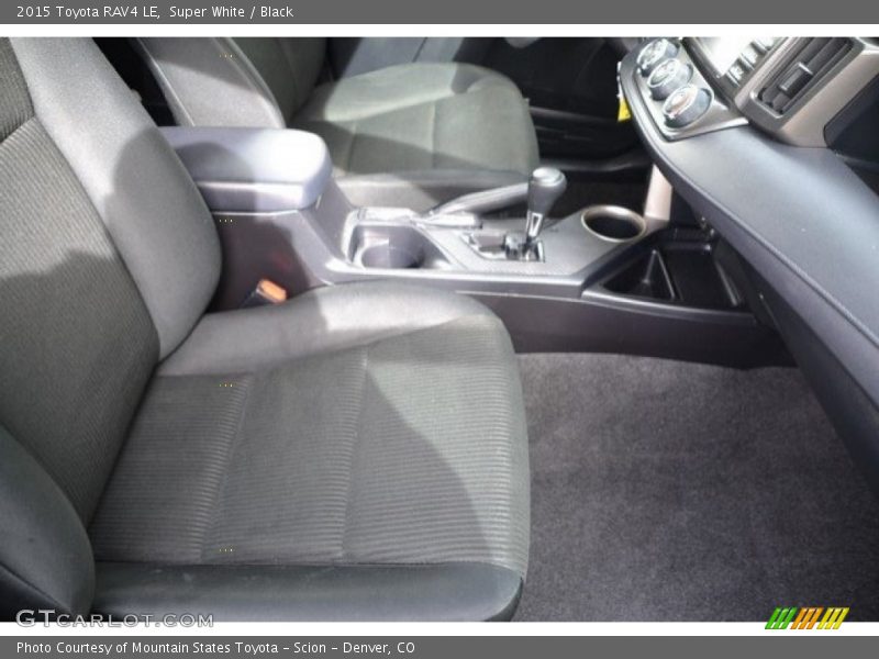 Super White / Black 2015 Toyota RAV4 LE