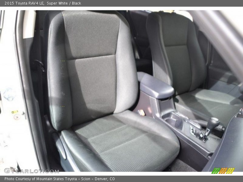 Super White / Black 2015 Toyota RAV4 LE