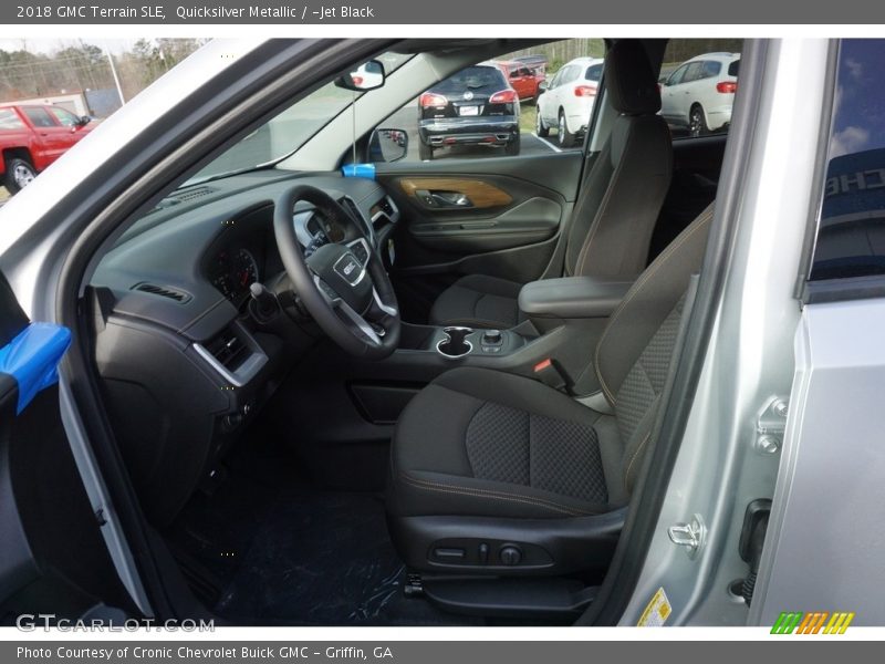 Quicksilver Metallic / ­Jet Black 2018 GMC Terrain SLE