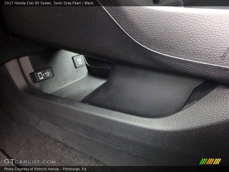 Sonic Gray Pearl / Black 2017 Honda Civic EX Sedan