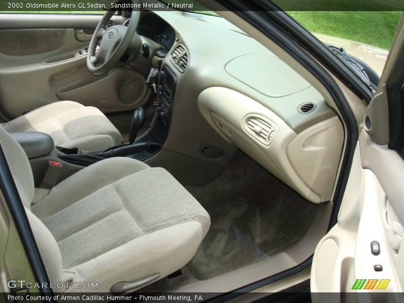 Sandstone Metallic / Neutral 2002 Oldsmobile Alero GL Sedan