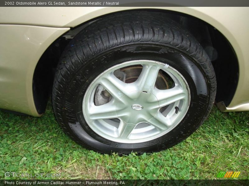 Sandstone Metallic / Neutral 2002 Oldsmobile Alero GL Sedan