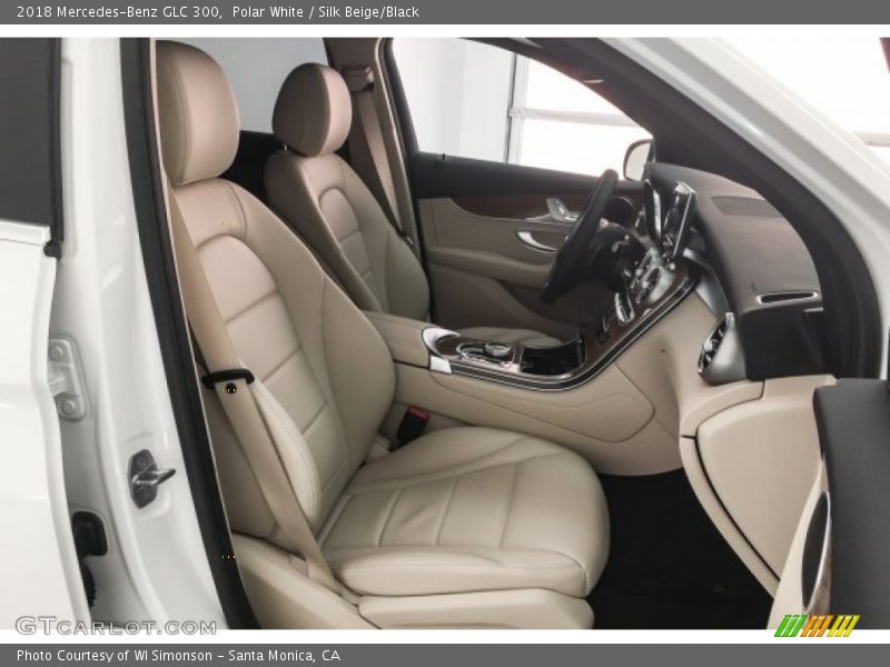 Polar White / Silk Beige/Black 2018 Mercedes-Benz GLC 300