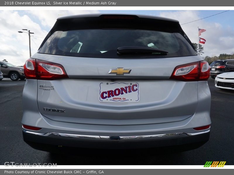 Silver Ice Metallic / Medium Ash Gray 2018 Chevrolet Equinox LS