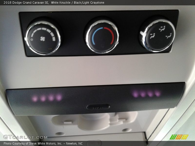 White Knuckle / Black/Light Graystone 2018 Dodge Grand Caravan SE
