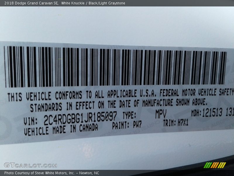 White Knuckle / Black/Light Graystone 2018 Dodge Grand Caravan SE