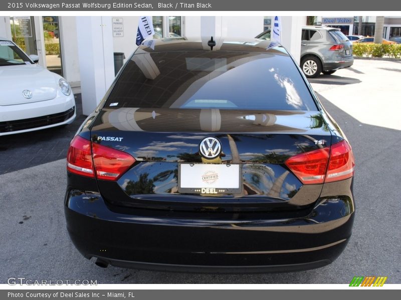 Black / Titan Black 2015 Volkswagen Passat Wolfsburg Edition Sedan