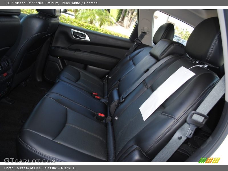 Pearl White / Charcoal 2017 Nissan Pathfinder Platinum