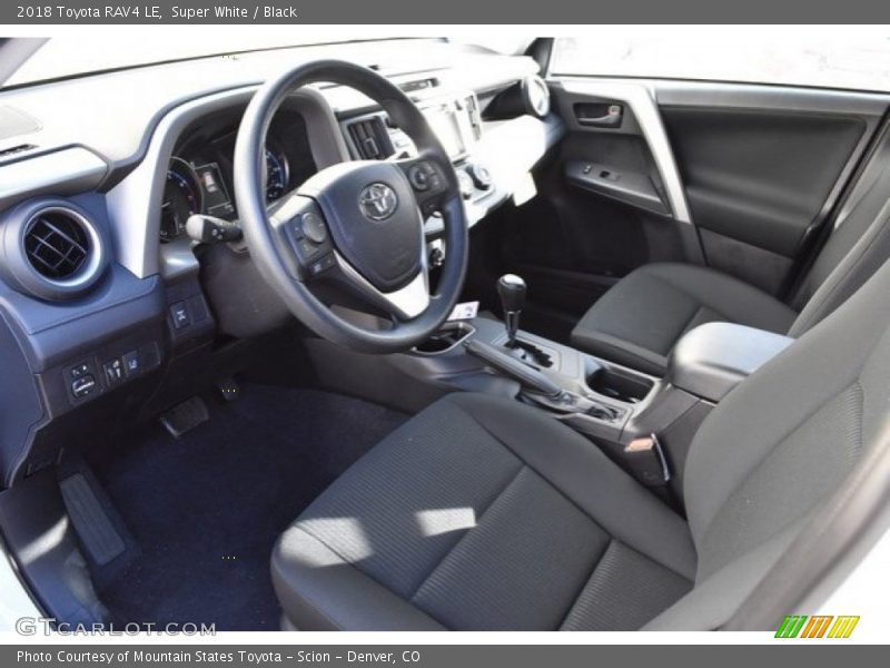 Super White / Black 2018 Toyota RAV4 LE