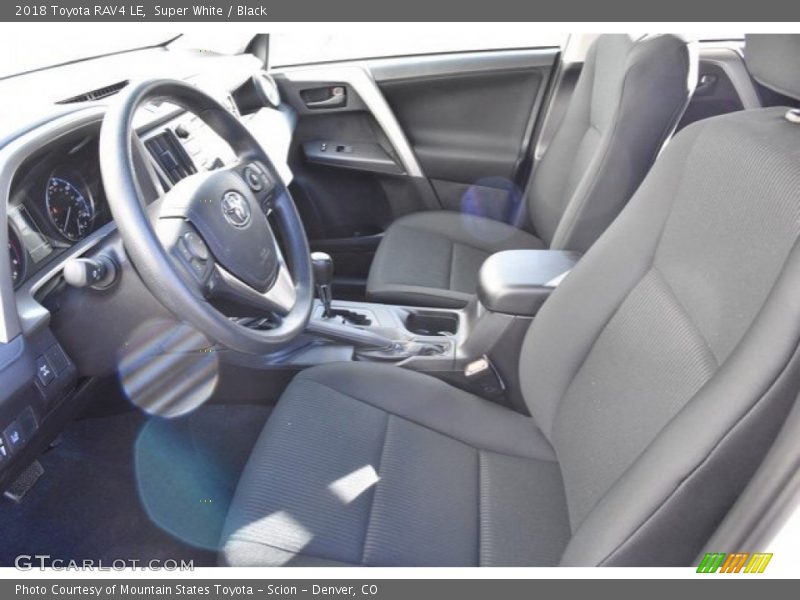 Super White / Black 2018 Toyota RAV4 LE