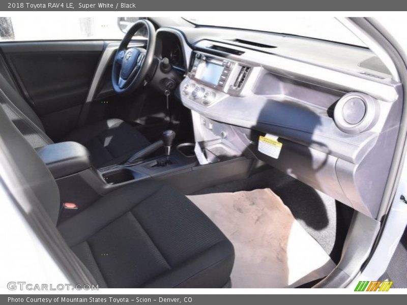 Super White / Black 2018 Toyota RAV4 LE
