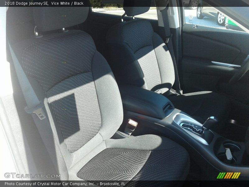Vice White / Black 2018 Dodge Journey SE