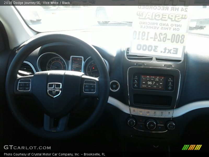 Vice White / Black 2018 Dodge Journey SE