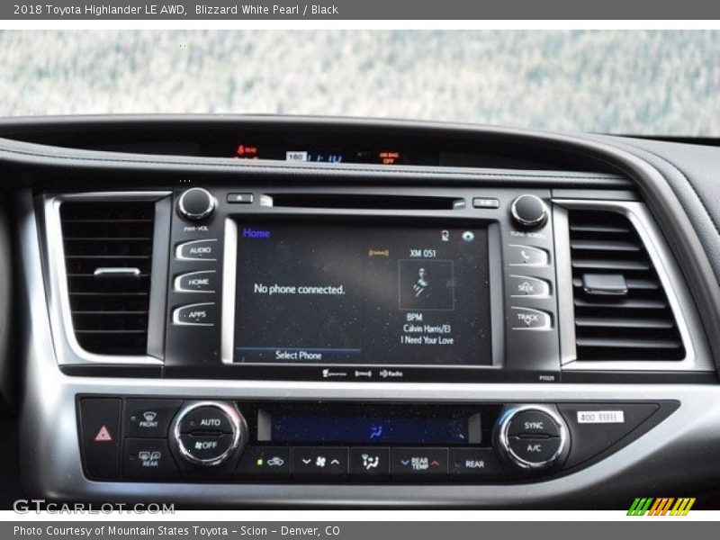 Blizzard White Pearl / Black 2018 Toyota Highlander LE AWD