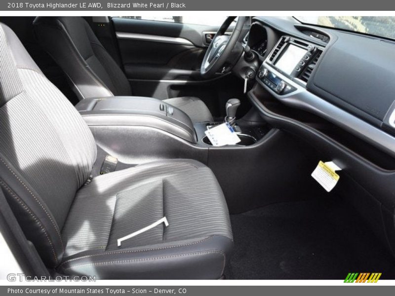 Blizzard White Pearl / Black 2018 Toyota Highlander LE AWD