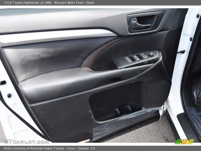 Blizzard White Pearl / Black 2018 Toyota Highlander LE AWD