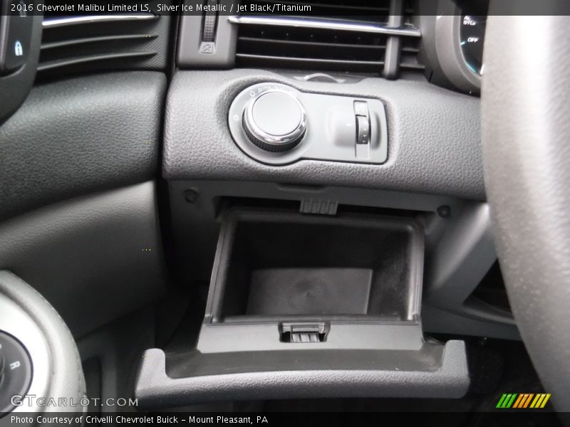 Silver Ice Metallic / Jet Black/Titanium 2016 Chevrolet Malibu Limited LS