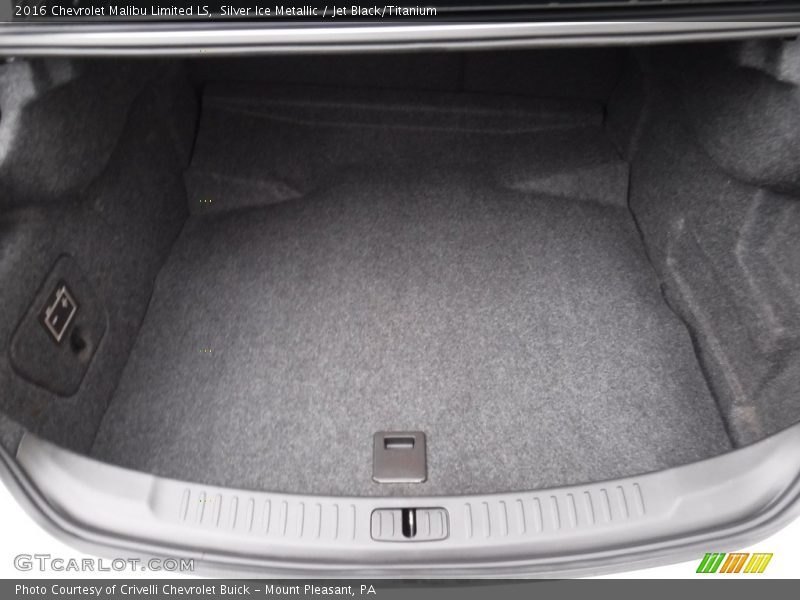 Silver Ice Metallic / Jet Black/Titanium 2016 Chevrolet Malibu Limited LS