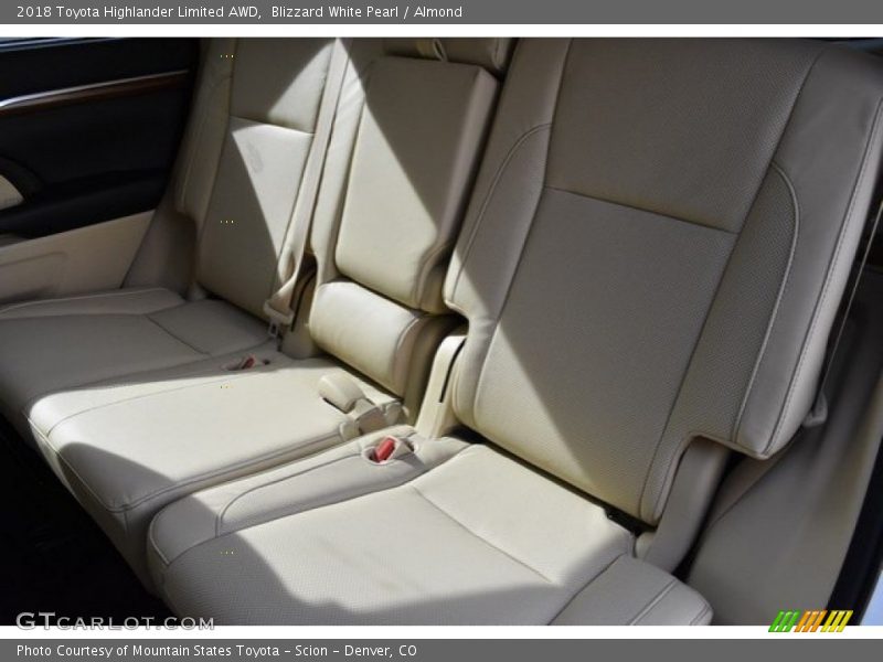 Blizzard White Pearl / Almond 2018 Toyota Highlander Limited AWD